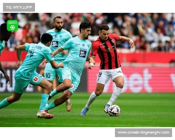 摩纳哥对阵巴黎，科雷尔染红下场